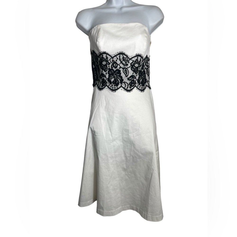 White House‎ Black Market dress size 4 white strapless dress & lace detail 🖤🤍
